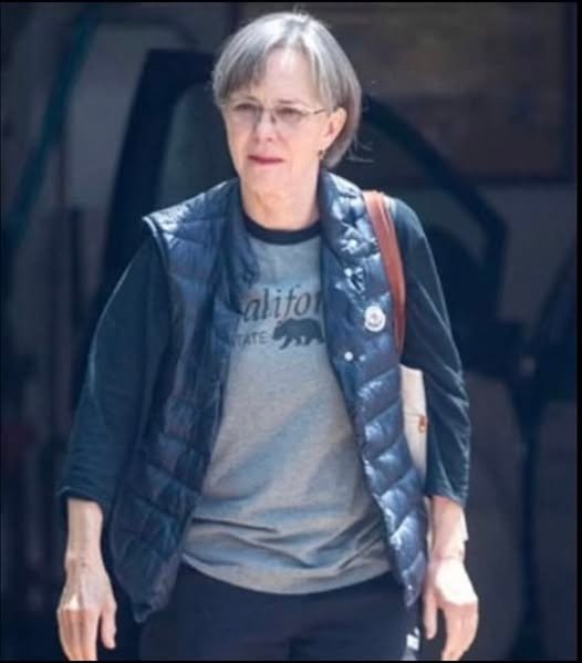 Sally Field responds to critics who called her “ugly”