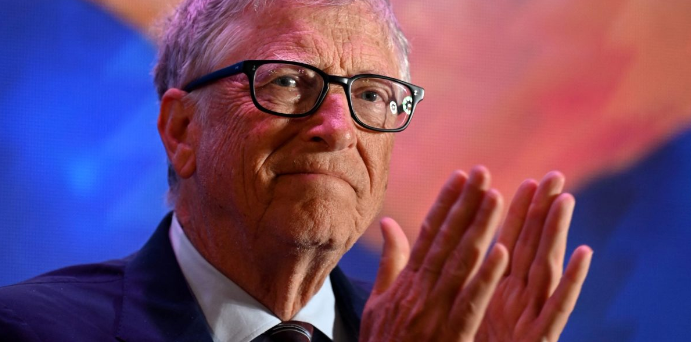 “Two-day work week, thanks to AI” – Bill Gates comes up with a prediction in 10 years