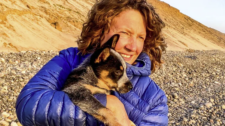 Woman feared dogs, then began trekking all over the world with newly adopted pup