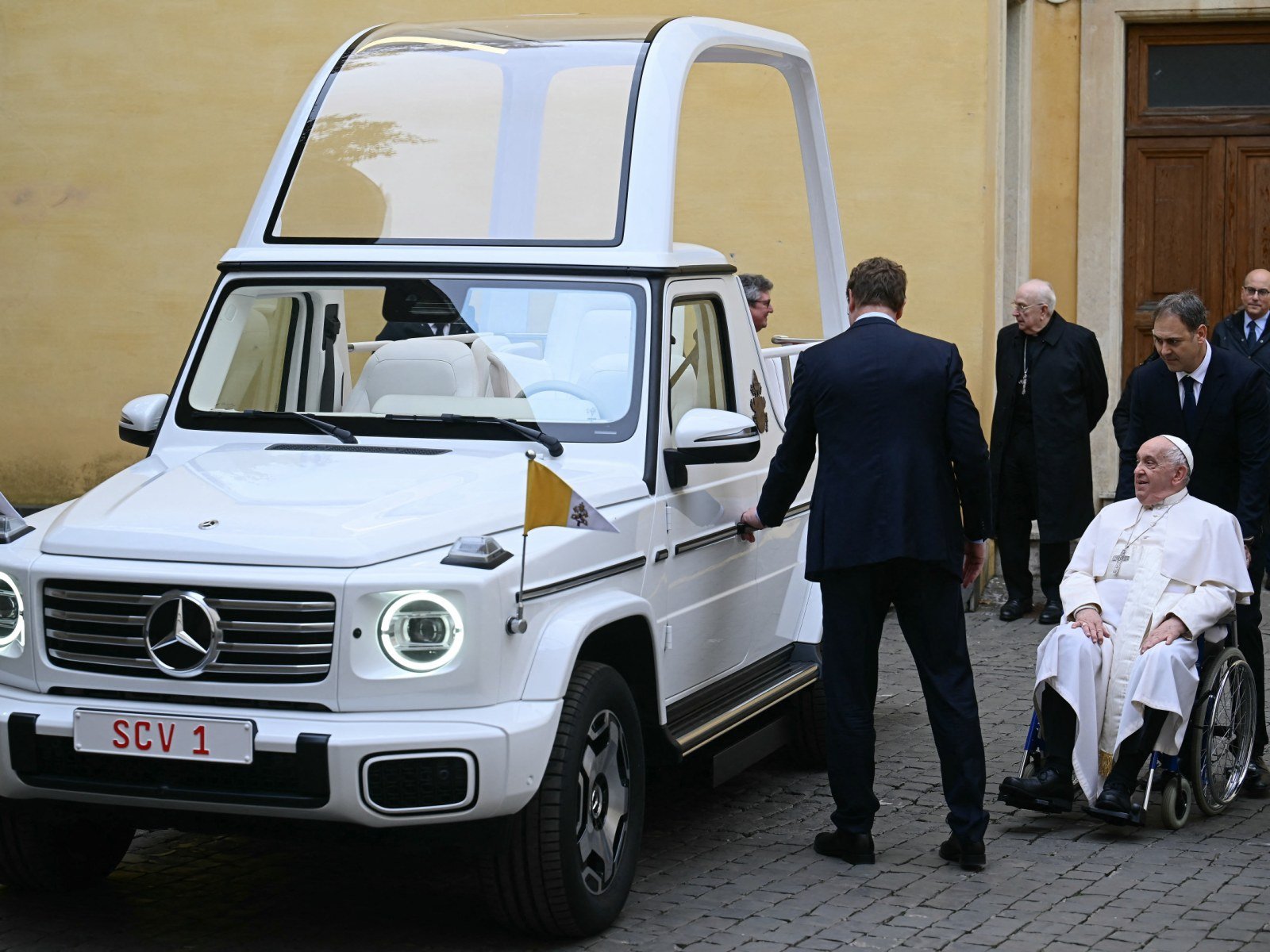 Pope Francis’ 0k Popemobile To Fulfill His Final Wish — Here’s What Will Happen To It Now
