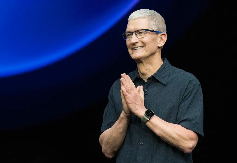 Tim Cook, Tech’s Liaison to Trump, Goes Quiet Amid Declining Influence