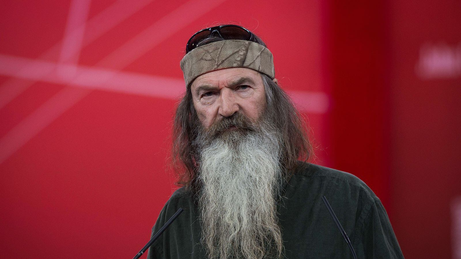 Duck Dynasty’s Phil Robertson Dead at 79 After Alzheimer’s Diagnosis