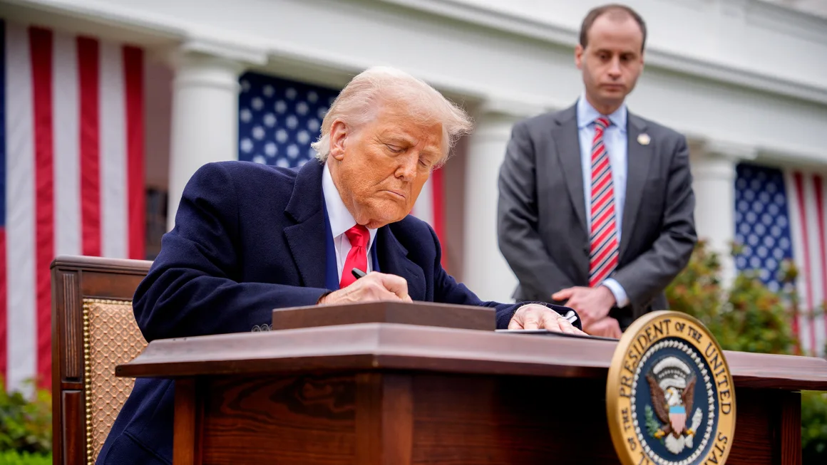 Trump tariffs decision rests on arguments conservatives repeatedly used against Biden