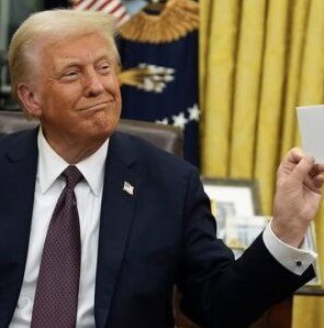 Trump Reveals the Full Note Biden Left Behind in the Oval Office (VIDEO)