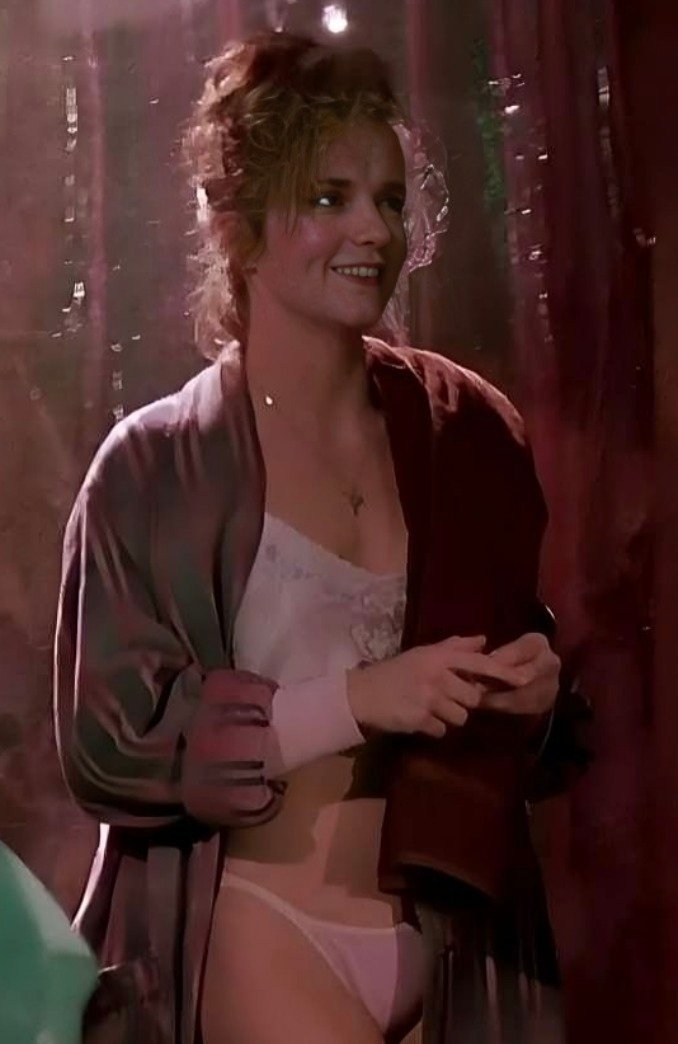 Can you guess who she is?  A true icon of the â80s, she stole our hearts as a timeless beauty and a talented actress