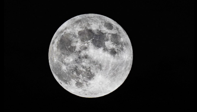 A private company wants to build a city on the moon. But it has to land a probe first