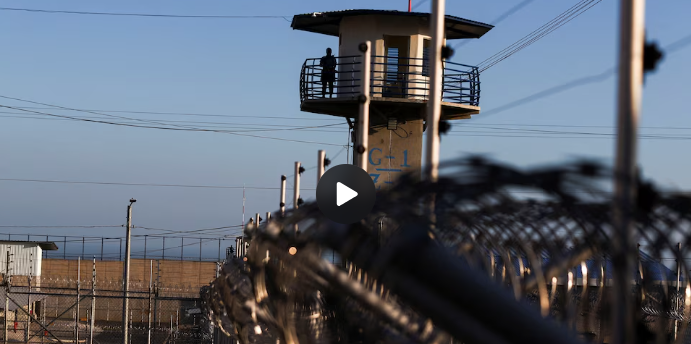 Appeals court delays order on due process for El Salvador deportees