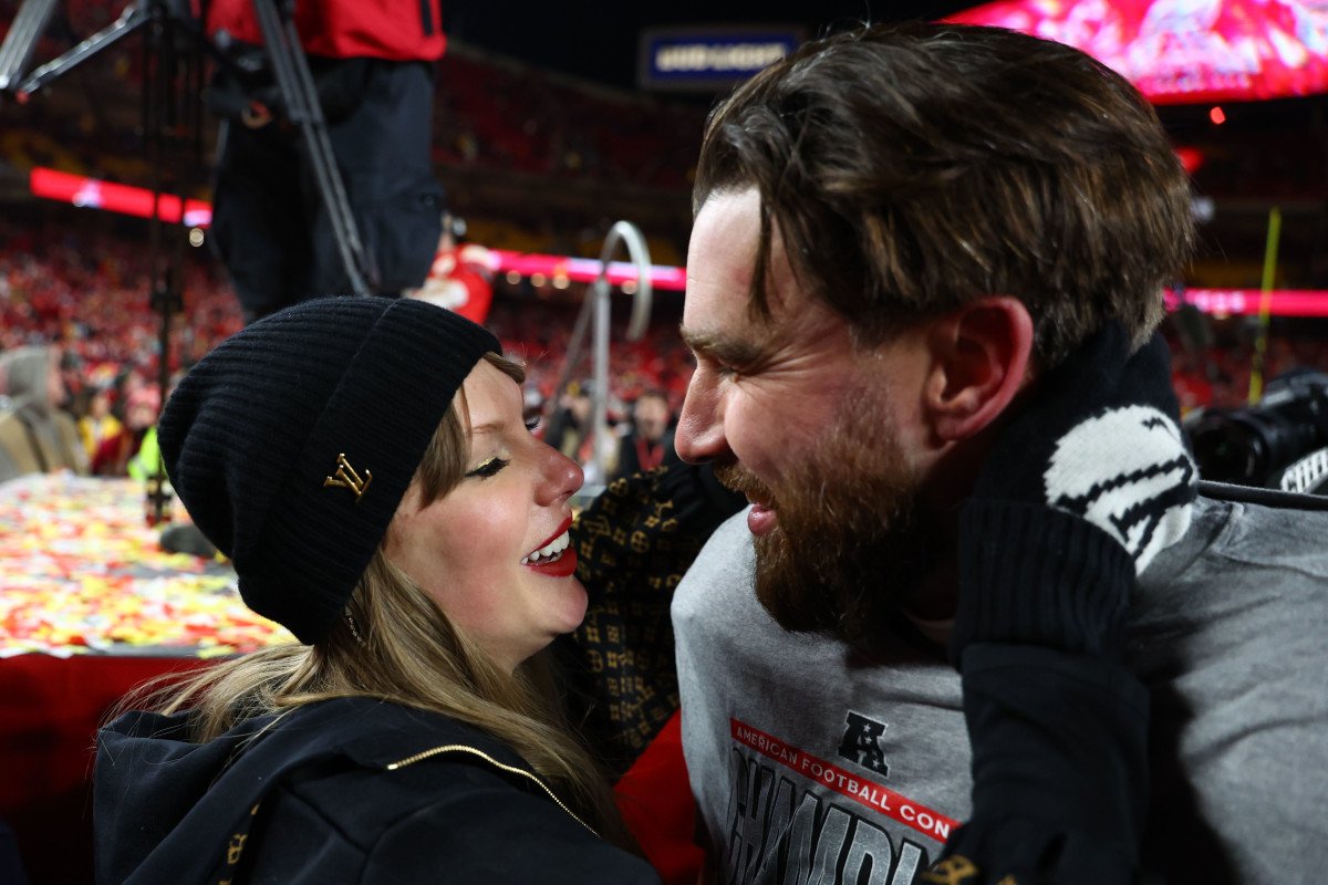 Are Taylor Swift and Travis Kelce Married? Here’s the Truth
